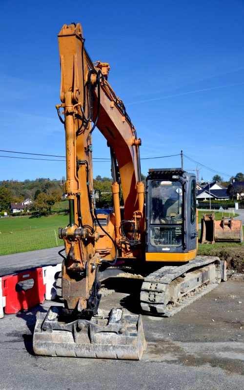 tractopelle sur un chantier